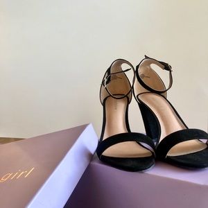Steve Madden (6) Beella Black Strappy Heels